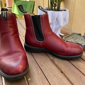 Burgundy BLUNDSTONE
1443 Pull On Ankle Boot